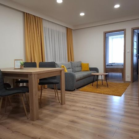Apartmany Lumi Velky Slavkov Ngoại thất bức ảnh