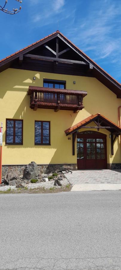 Apartmany Lumi Velky Slavkov Ngoại thất bức ảnh